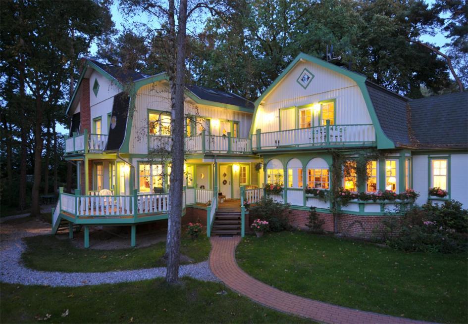 Landhaus Victoria Болтенхаген Екстериор снимка